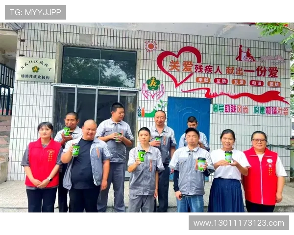 从赛场到社区运动精神回馈节日里未被看见的人体育明星行动传递温情