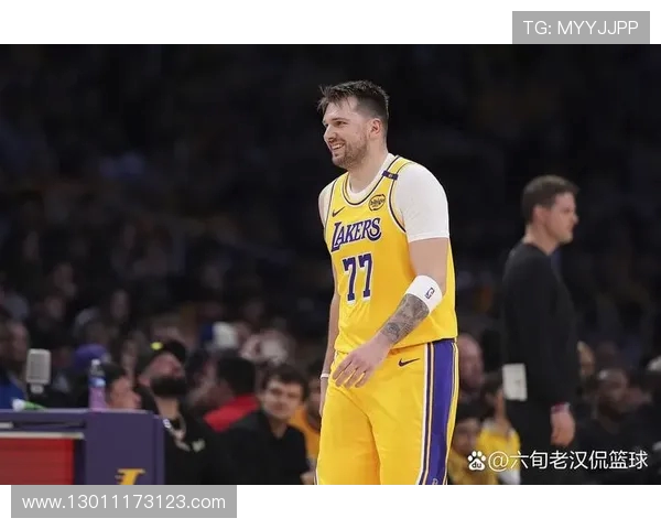 东契奇两罚一中得14分5助攻湖人首节31比40落后爵士比赛